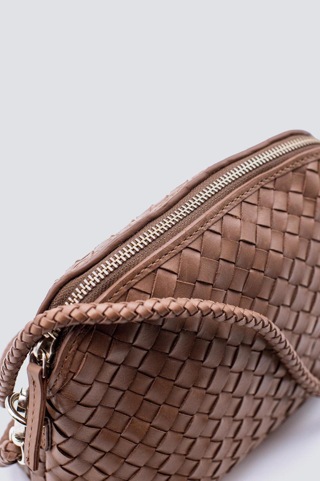 Dragon Diffusion-Chunky fellini woven pochette-dgallerystore