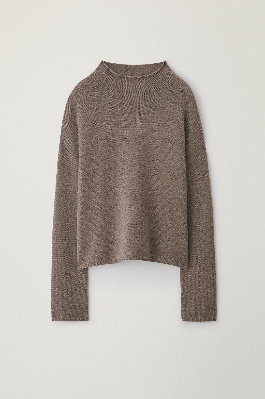 Lisa Yang-The sandy sweater truffle-dgallerystore