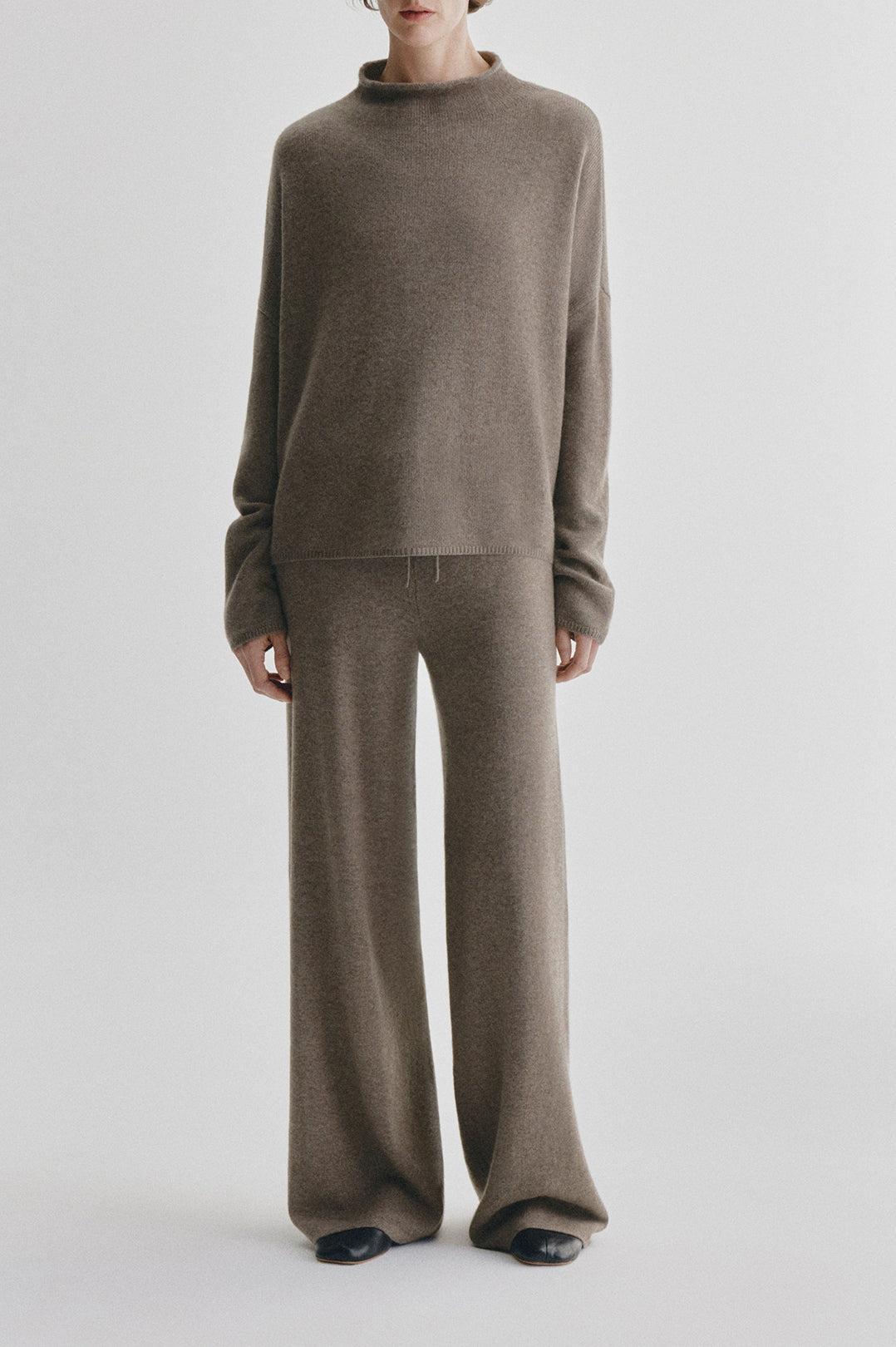 Lisa Yang-The sofi trousers truffle-dgallerystore