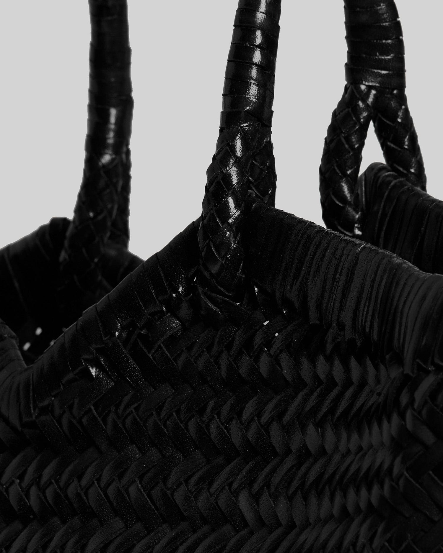 Vipera-Crudelia black shoulder bag-dgallerystore