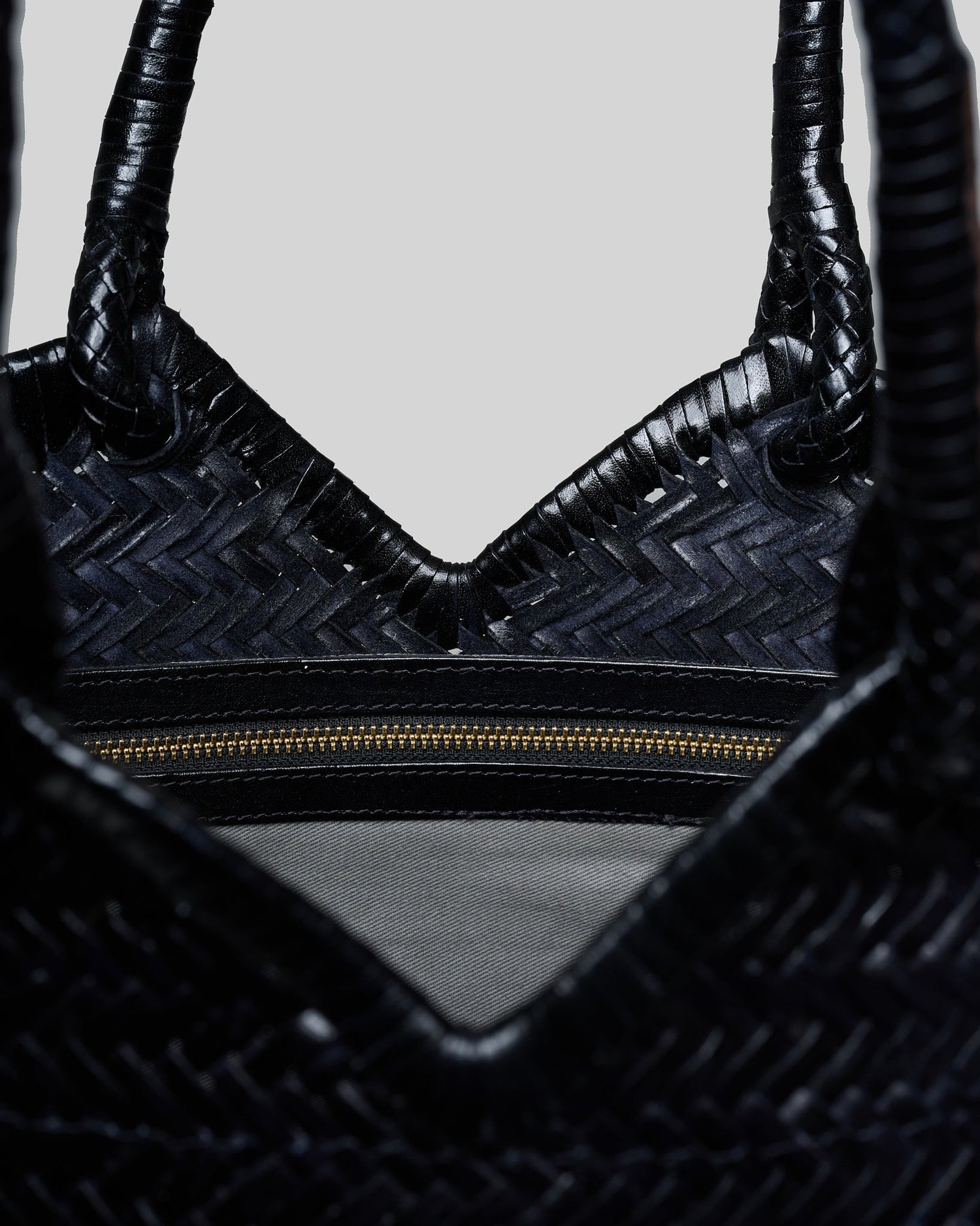 Vipera-Crudelia black shoulder bag-dgallerystore